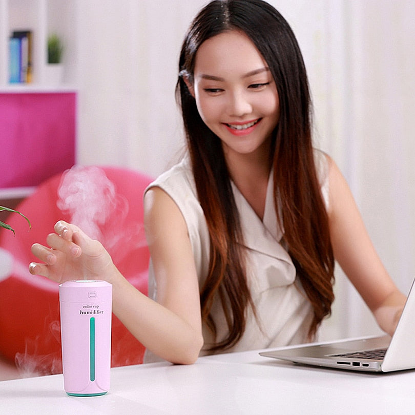 Air humidifier with 7 colour LED